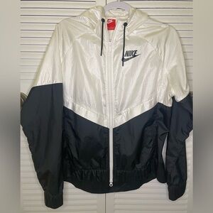 Nike Wind Breaker